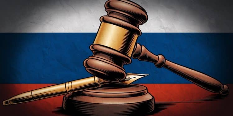 Lavocat dun journaliste condamné pour haute trahison risque 12 ans de prison en Russie pour des messages sur larmée postés sur les réseaux sociaux   Viral Mag