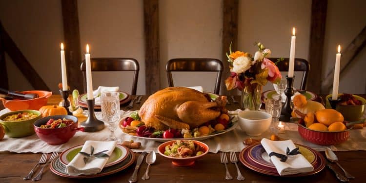 Comment Organiser un Repas de Thanksgiving Mémorable - Viral Mag Découvrez nos conseils et recettes des éditeurs dEatingWell pour organiser un festin de Thanksgiving inoubliable Planifiez votre menu parfait Viral Mag