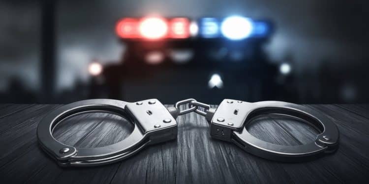 Demandeur d’asile mord un gendarme : un geste de défense ? - Viral Mag Un demandeur dasile soudanais comparaît détenu pour avoir mordu un gendarme dans le Gard Il invoque un réflexe de défense et nie toute volonté de nuire Viral Mag