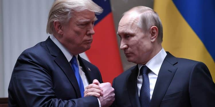 Donald Trump appelle Poutine à la retenue en Ukraine - Viral Mag Selon le Washington Post Donald Trump aurait contacté Vladimir Poutine pour plaider en faveur de la paix en Ukraine Une première depuis son élection Viral Mag