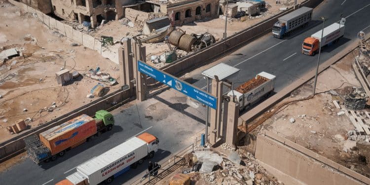 Israël Ouvre un Nouveau Point de Passage pour l’Aide Humanitaire à Gaza - Viral Mag Israël annonce louverture dun nouveau point de passage à Gaza pour faciliter lacheminement de laide humanitaire Une avancée sous pression américaine Viral Mag