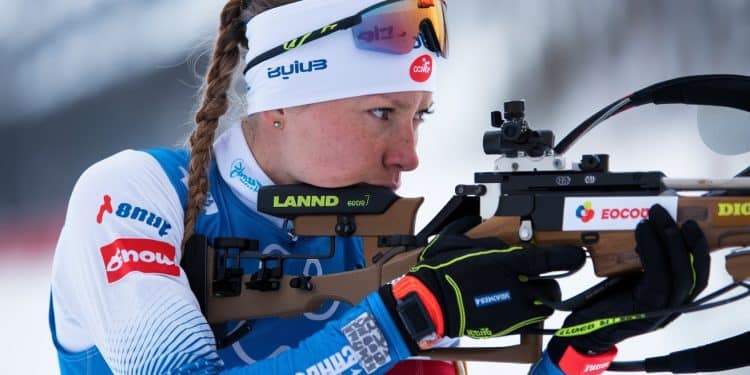 Julia Simon, Biathlète Française, Prête pour la Nouvelle Saison - Viral Mag Julia Simon biathlète française de renom se confie sur sa préparation pour la nouvelle saison de Coupe du monde de biathlon Découvrez ses ambitions et sa détermination à briller sur les pistes Viral Mag