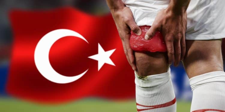 Le milieu de terrain turc Hakan Calhanoglu sest blessé à laine lors dun match contre le Pays de Galles un coup dur pour léquipe en tête de son groupe Découvrez limpact potentiel sur la fin de lEuro   Viral Mag