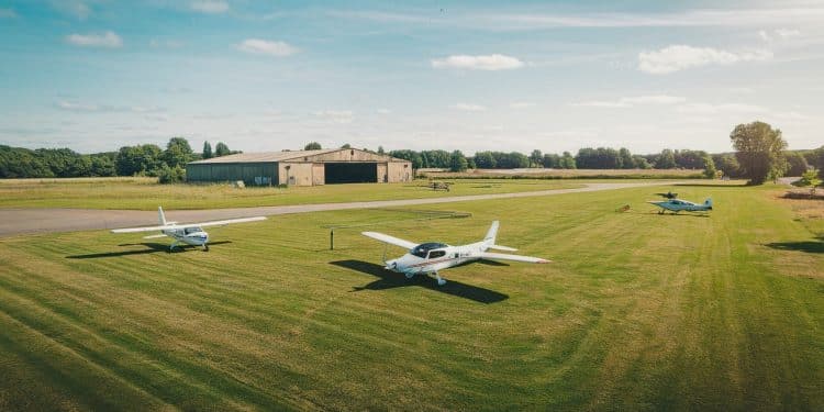 Un aéroclub historique de Nantes risque dêtre délocalisé Découvrez les enjeux de cette possible éviction et ses conséquences   Viral Mag