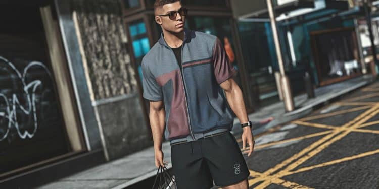 Le retour en force du short court chez les hommes - Viral Mag Oubliez les bermudas le mini short signe son grand retour dans la mode masculine Découvrez comment cette pièce controversée simpose à nouveau Viral Mag