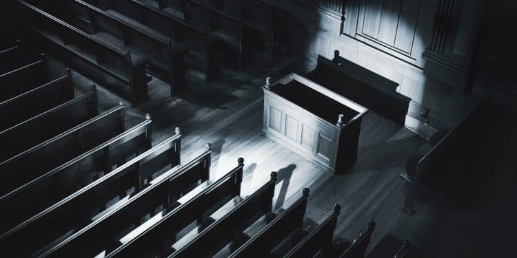 Le Spectre de l’Inceste Plane sur le Procès des Viols de Mazan - Viral Mag Un procès qui ébranle la France une famille déchirée par des années dagressions sexuelles Le père accusé davoir livré sa femme à 50 hommes Viral Mag