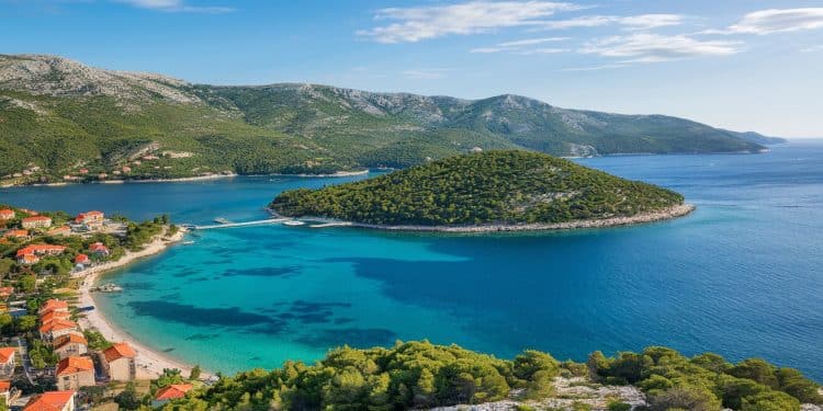 Les 10 Incontournables à Découvrir lors de Votre Visite sur l’Île de Hvar - Viral Mag Découvrez les 10 merveilles incontournables de lîle croate de Hvar Des plages paradisiaques aux villages pittoresques Hvar vous enchantera Viral Mag
