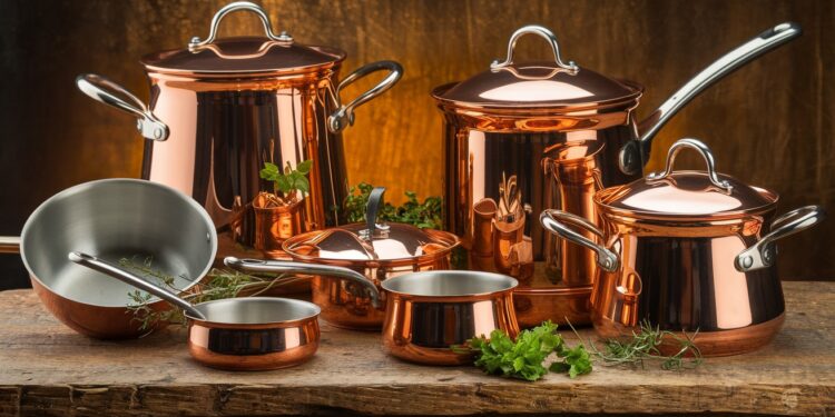 Découvrez notre sélection des meilleurs sets de batterie de cuisine en cuivre pour 2024 Des performances de cuisson optimales et un look unique    Viral Mag
