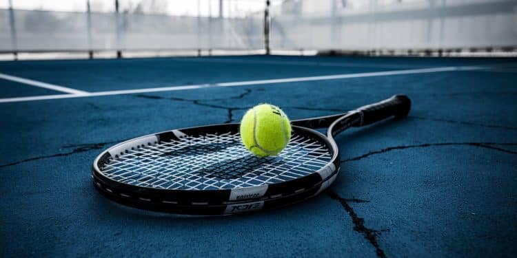 Les Pistes Audacieuses de Billie Jean King pour Révolutionner le Tennis - Viral Mag Billie Jean King propose des idées novatrices pour moderniser le tennis  maillots floqués réforme du comptage de points et raccourcir la saison Découvrez ses suggestions choc pour dynamiser ce sport    Viral Mag