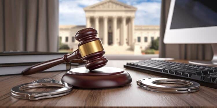 Gary Wang lancien directeur technique de FTX a été épargné de toute peine de prison pour son rôle dans la fraude massive de la plateforme de cryptomonnaies Découvrez comment sa coopération avec les procureurs a influencé sa sentence   Viral Mag