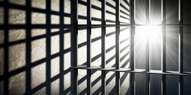Libérations de Prisonniers au Venezuela : Le Flou Persiste - Viral Mag Des centaines de prisonniers politiques auraient été libérés suite à la contestation de la réélection de Maduro Mais les chiffres divergent et de nombreuses familles attendent encore   Viral Mag