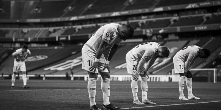 OM : Après La Claque Face Au PSG, L’équipe Cherche À Se Relancer - Viral Mag Giflé 0 3 par le PSG lOM doit réagir à Nantes pour chasser les doutes Les joueurs veulent montrer un autre visage Viral Mag