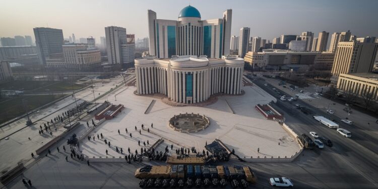 Ouzbékistan : Remaniement Majeur après une Tentative d’Assassinat - Viral Mag Vaste remaniement au sein des services secrets de la défense et de la police en Ouzbékistan un mois après une tentative dassassinat contre un proche du président Viral Mag