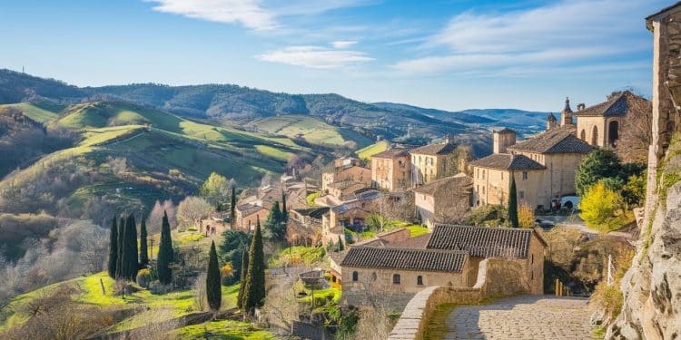 Quand Partir en Espagne : Les Meilleurs Moments Pour Visiter - Viral Mag Découvrez quand partir en Espagne pour profiter dun climat idéal éviter la foule et assister aux événements incontournables Nos conseils pour un voyage réussi Viral Mag