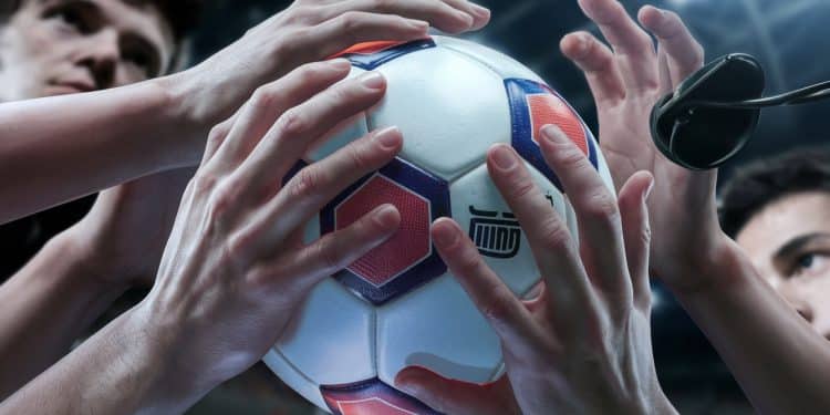 LAS Rome envisage sérieusement Roberto Mancini pour prendre les rênes de léquipe après le limogeage dIvan Juric Une nomination qui pourrait relancer le club   Viral Mag