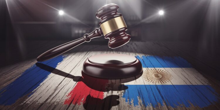 Rugbymen Français Inculpés En Argentine : Décision Clé En Vue - Viral Mag Hugo Auradou et Oscar Jegou rugbymen français inculpés de viol aggravé en Argentine attendent une décision cruciale sur un éventuel non lieu Viral Mag