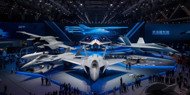 Salon Aéronautique de Zhuhai : Prouesses de la Chine - Viral Mag Drones chasseurs furtifs systèmes antimissiles la Chine dévoile ses dernières avancées aéronautiques au salon de Zhuhai Un évènement à ne pas manquer Viral Mag