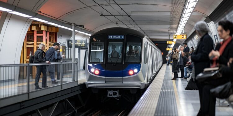 La ligne 14 du métro parisien récemment prolongée subira encore des fermetures partielles jusquen août 2024 Découvrez le calendrier complet et les raisons de ces travaux   Viral Mag