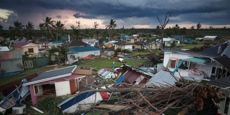 Typhon Yinxing : Des Dégâts Matériels Conséquents Aux Philippines - Viral Mag Le typhon Yinxing a frappé le nord des Philippines causant des dégâts matériels importants mais sans faire de victimes Découvrez lampleur des dommages Viral Mag