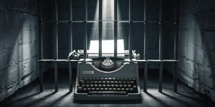 Un Prix Prestigieux Pour Un Journaliste Emprisonné En Érythrée - Viral Mag Un journaliste suédo érythréen récompensé par un prix suédois des droits de lhomme pour son combat pour la liberté dexpression malgré sa détention secrète depuis 23 ans en Érythrée   Viral Mag