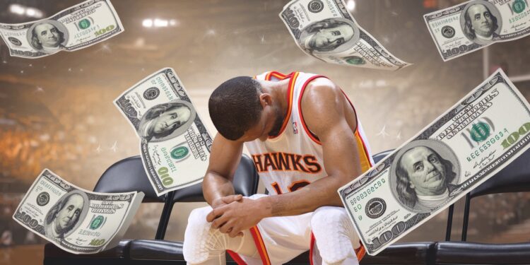 Découvrez pourquoi les Hawks dAtlanta ont écopé dune lourde amende de 100 000 dollars pour ne pas avoir aligné leur star Trae Young   Viral Mag