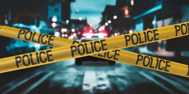 Violente Fusillade à Poitiers : Le Choc et l’Effroi - Viral Mag Une fusillade éclate à Poitiers faisant plusieurs blessés dont un grièvement Découvrez les réactions des habitants sous le choc Viral Mag