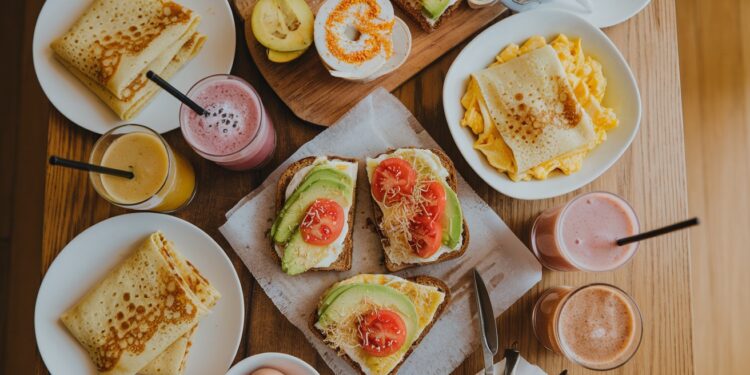 14 Recettes de Petit-Déjeuner Express en 5 Minutes Max ! - Viral Mag Découvrez 14 recettes de petit déjeuner rapides et délicieuses à préparer en seulement 5 minutes avec 5 ingrédients ou moins Réveillez vos papilles Viral Mag