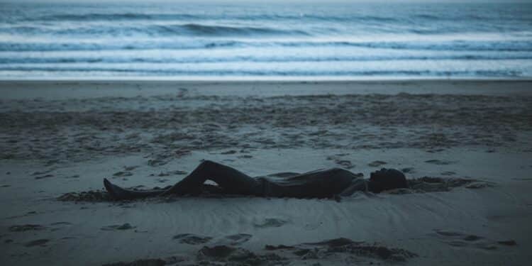 15e corps repêché près des plages du Pas-de-Calais depuis octobre - Viral Mag Un nouveau corps retrouvé sur le littoral du Pas de Calais le 15e depuis fin octobre Le bilan humain des traversées de la Manche salourdit   Viral Mag