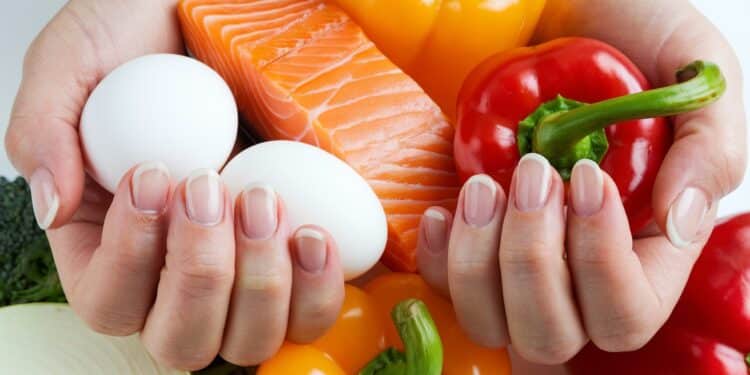 Découvrez les 6 aliments clés recommandés par les diététiciens pour fortifier vos ongles naturellement Des conseils simples et efficaces à adopter dès maintenant    Viral Mag
