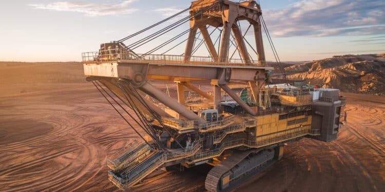 À 600 tonnes et 8500€mois la pelleteuse de Pagen est son fier destrier dans le Far West minier dAustralie Plongée dans une vie de pionnière hors du commun   Viral Mag