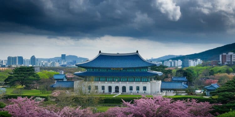 Corée du Sud : Le Président Yoon Suk Yeol Sur la Sellette - Viral Mag Semaine chaotique en Corée du Sud après le coup de force raté du président Yoon Loi martiale rétropédalages excuses vers une destitution Viral Mag