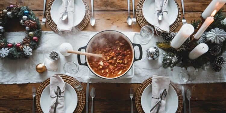 Cozy High-Protein One-Pot Dinners : 6 Recettes Faciles et Réconfortantes - Viral Mag Découvrez 6 recettes de dîners réconfortants et riches en protéines à préparer en un seul plat pour affronter les froides soirées dhiver Viral Mag