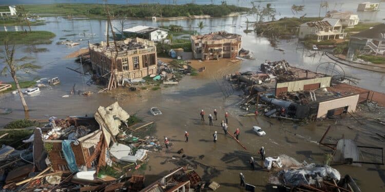 Cyclone Chido à Mayotte : Le bilan humain s’alourdit, les secours se déploient - Viral Mag Chido cyclone dévastateur à Mayotte fait des centaines de morts Infrastructures détruites secours en action malgré les difficultés daccès Situation critique sur lîle Viral Mag