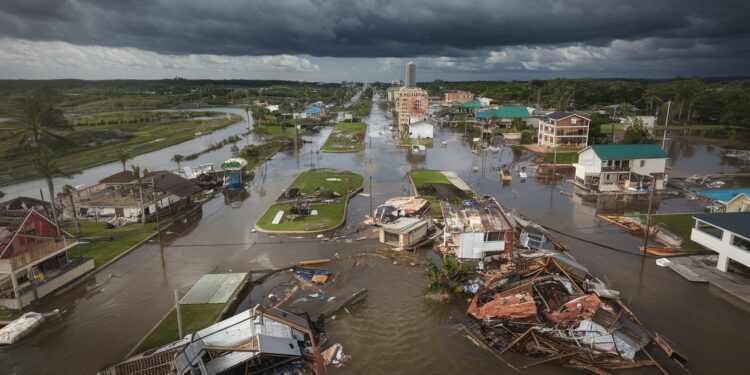 Cyclone Chido à Mayotte : Un Bilan Meurtrier, Macron Attendu Sur Place - Viral Mag Le passage du cyclone Chido à Mayotte fait 31 morts et 1400 blessés Létat de calamité naturelle exceptionnelle déclenché Emmanuel Macron attendu sur place Viral Mag