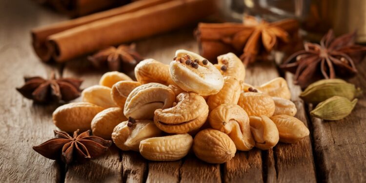 Des Noix de Cajou Épicées pour Booster votre Santé - Viral Mag Découvrez notre recette de noix de cajou épicées anti inflammatoires Un en cas sain et savoureux qui régalera vos papilles tout en soutenant votre bien être Viral Mag