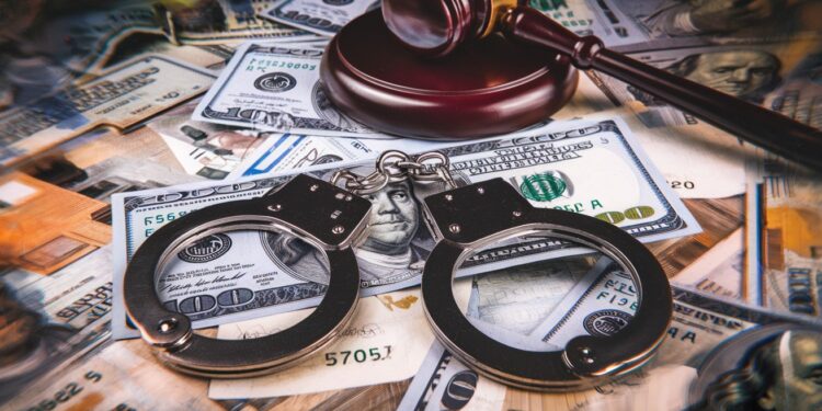 John Valovic-Galtier et Damien Comolli Condamnés Dans L’Affaire des Commissions - Viral Mag Le tribunal rend son jugement dans le sulfureux dossier des commissions sur les transferts de joueurs Des peines de prison ferme et de lourdes amendes Viral Mag