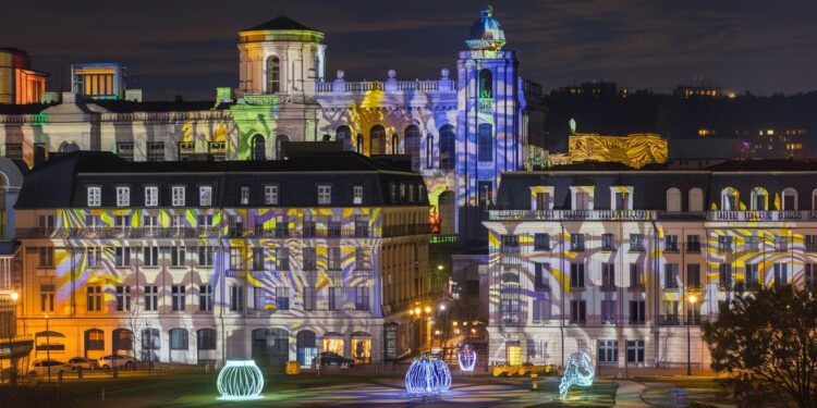 Découvrez la magie de la 25e Fête des Lumières à Lyon un rendez vous incontournable célébrant lhéritage de cet événement emblématique   Viral Mag