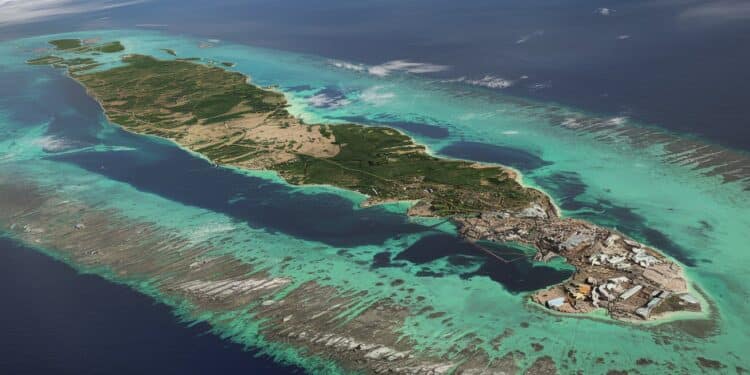 La France Prête à Aider le Vanuatu Après un Violent Séisme - Viral Mag La France se tient prête à porter secours au Vanuatu suite à un puissant tremblement de terre qui a fortement endommagé lambassade française Laide pourrait être déployée rapidement si les autorités vanuataises en font la demande Viral Mag