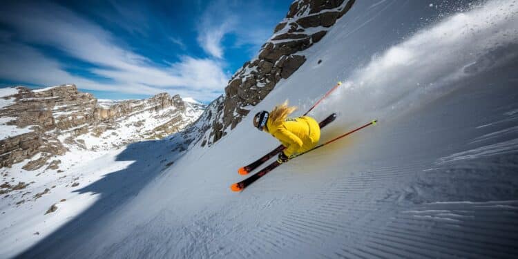 Le Suisse Justin Murisier Crée La Surprise En Remportant La Descente De Beaver Creek - Viral Mag Justin Murisier ancien spécialiste du géant a créé la sensation en sadjugeant sa première victoire en Coupe du monde devant son compatriote Marco Odermatt Le Français Cyprien Sarrazin termine 9e Viral Mag