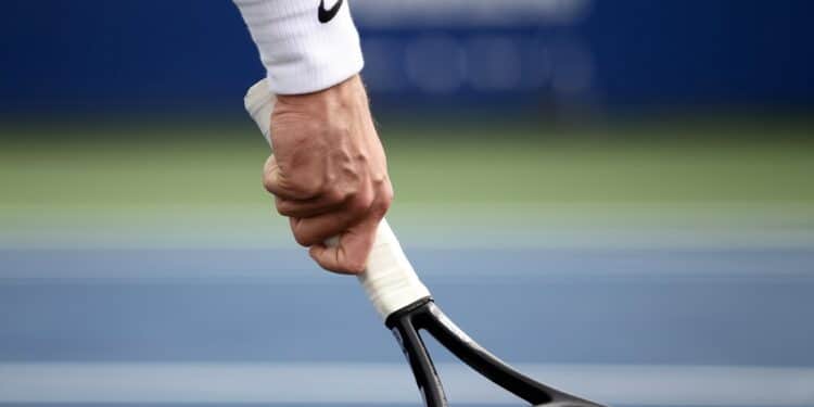 Les Confessions Surprenantes de Daniil Medvedev sur sa Saison 2024 - Viral Mag Daniil Medvedev lune des stars du tennis mondial se livre dans une interview exclusive sur sa saison 2024 en demi teinte et ses ambitions pour lavenir Viral Mag