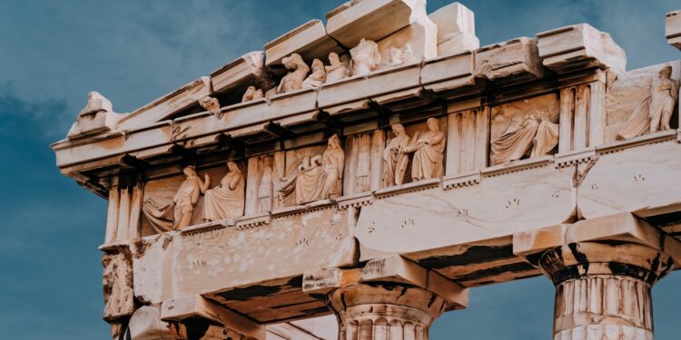 Les Frises du Parthénon au Coeur des Négociations Greco-Britanniques - Viral Mag Les discussions positives entre Athènes et le British Museum sur le retour des frises du Parthénon font renaître lespoir en Grèce malgré un chemin encore long à parcourir Viral Mag