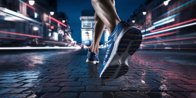 L’Exploit Fou d’un Ultra-Traileur sur les Champs-Élysées - Viral Mag Découvrez lincroyable défi dAntoine Vandamme un ultra traileur qui a couru 100 km sur les Champs Élysées en 9h30 Un exploit hors du commun Viral Mag