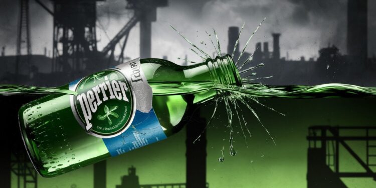 Nestlé envisage l’arrêt de la production d’eau minérale Perrier - Viral Mag Scandale chez Nestlé lARS Occitanie suggère un arrêt de la production deau Perrier suite à des contaminations et traitements interdits Lavenir de la marque en péril Viral Mag
