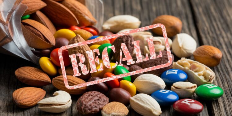 Rappel massif de noix et snacks : 10 produits concernés dans 9 États - Viral Mag Attention Plus de 10 types de noix et snacks sont rappelés dans 9 États américains en raison dallergènes non déclarés Vérifiez vos placards Viral Mag