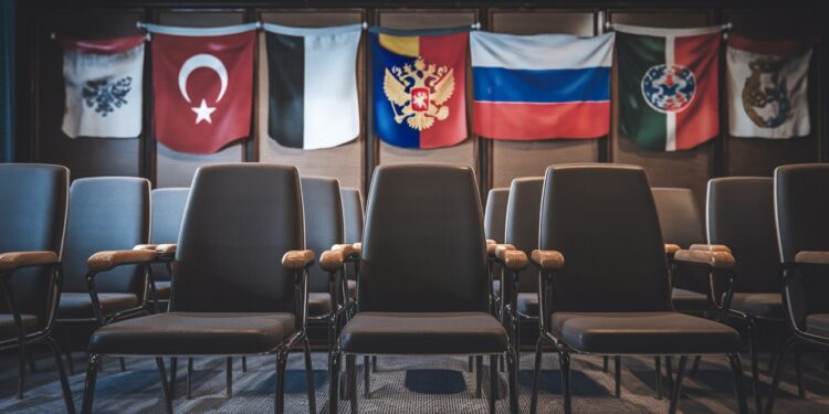 Tensions à l’OSCE : un Turc prend les rênes lors d’une réunion à Malte - Viral Mag LOSCE désigne un diplomate turc comme secrétaire général dans un contexte de tensions accrues avec la présence de la Russie à la réunion ministérielle de Malte Viral Mag