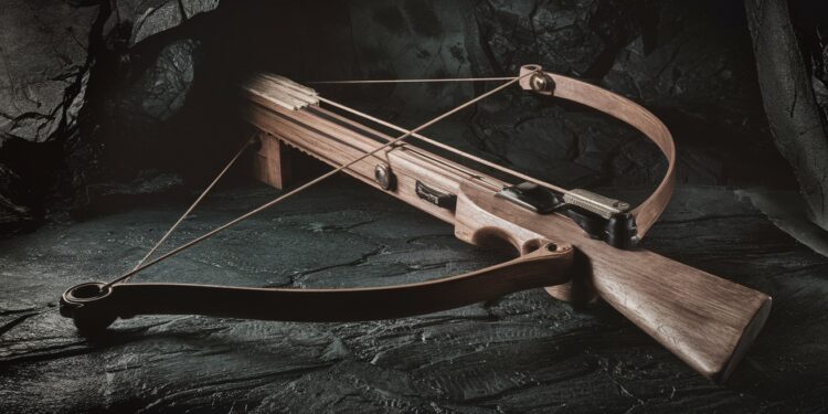 Triple Meurtre à l’Arbalète au Royaume-Uni : Le Suspect Plaide Non Coupable - Viral Mag Un homme accusé du triple meurtre de lépouse et des filles dun journaliste de la BBC au Royaume Uni a plaidé non coupable lors de sa comparution Viral Mag