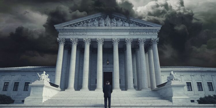 Verdict des Viols de Mazan : Déception et Gratitude Mêlées - Viral Mag Le verdict tant attendu des viols de Mazan suscite des réactions mitigées Malgré la culpabilité reconnue des accusés la déception règne face aux peines jugées trop clémentes Retour sur un procès historique Viral Mag