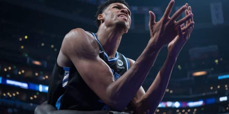 Victor Wembanyama peine à s’imposer en NBA - Viral Mag Malgré un double double la jeune star française Victor Wembanyama peine encore à briller avec les Spurs en NBA Des performances mitigées qui soulèvent des questions Viral Mag
