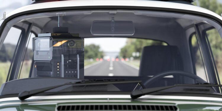 Découvrez nos 4 astuces infaillibles pour repérer facilement les voitures radars de plus en plus nombreuses et discrètes sur les routes françaises   Viral Mag