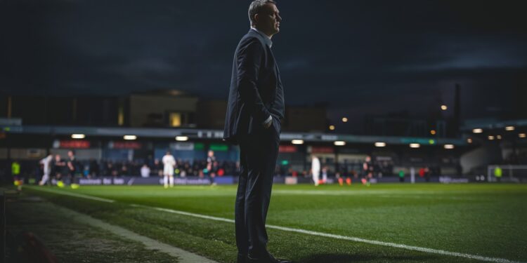 Graham Potter ancien coach de Chelsea a été officiellement nommé nouvel entraîneur de West Ham Il sest engagé pour deux ans et demi avec les Hammers   Viral Mag